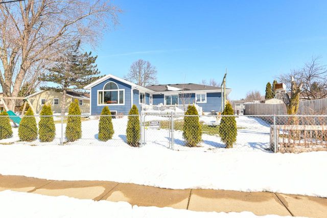 1118 Cottonwood STREET, Delavan, WI 53115