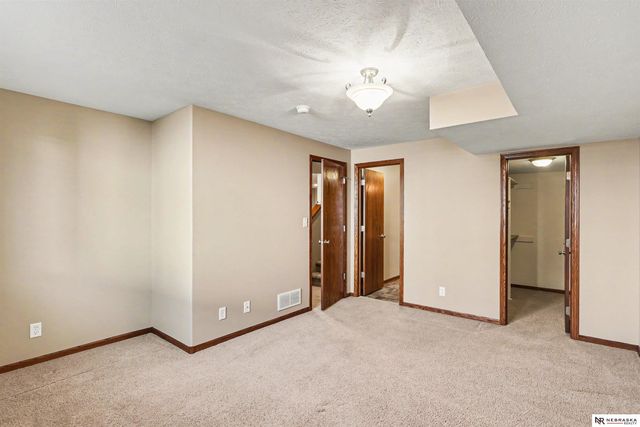 3048 Gallinas Drive, Lincoln, NE 68516