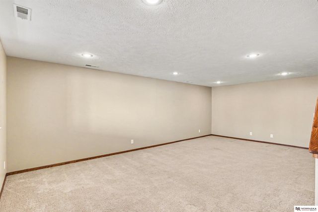 3048 Gallinas Drive, Lincoln, NE 68516