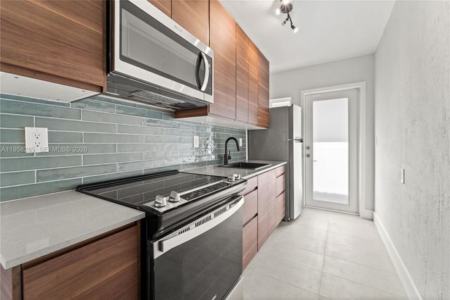 3500 SW 25th St Rear Unit, Miami, FL 33133