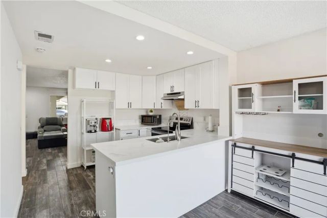 952 Pinyon Court, Ontario, CA 91762