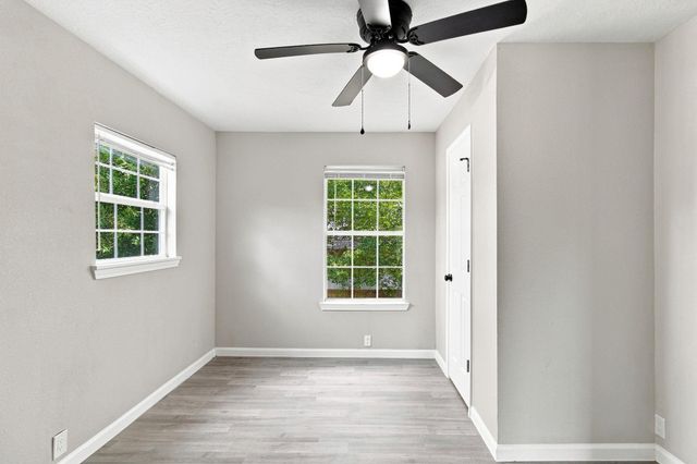 500 Ruth Street, Baytown, TX 77520