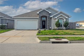 7601 Granite Dr, Corpus Christi, TX 78414