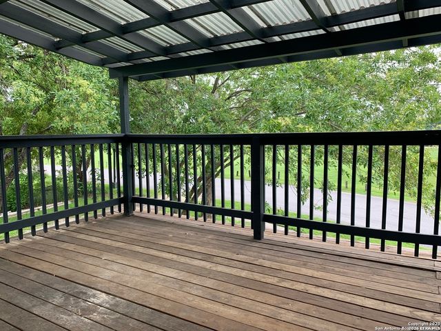 155 N JOSEPHINE TOBIN DR, San Antonio, TX 78201