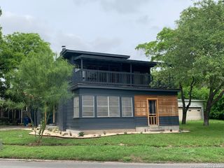 155 N JOSEPHINE TOBIN DR, San Antonio, TX 78201