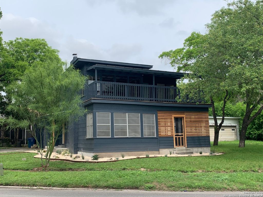 155 N JOSEPHINE TOBIN DR, San Antonio, TX 78201