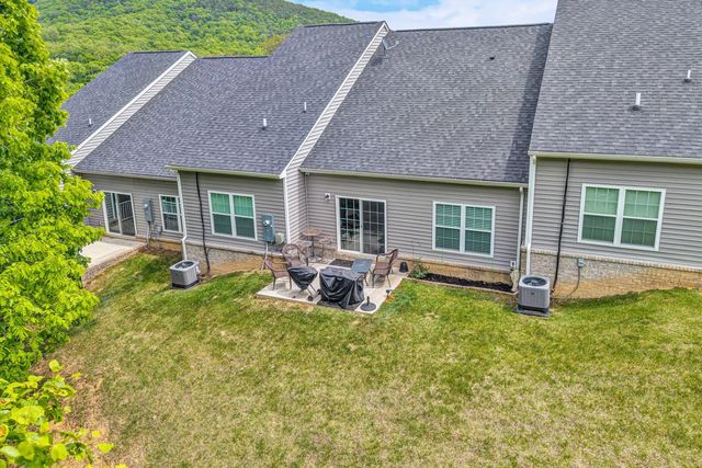 22 Carrington CT, Roanoke, VA 24019