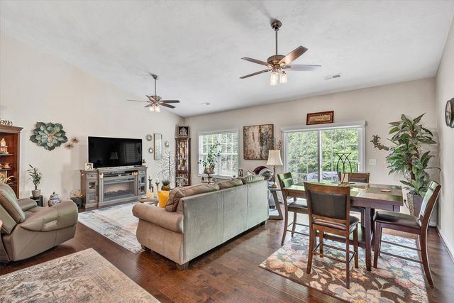22 Carrington CT, Roanoke, VA 24019