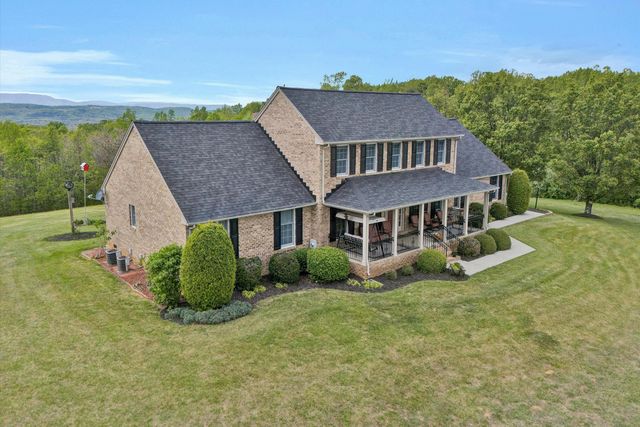 3281 Springwood RD, Fincastle, VA 24090