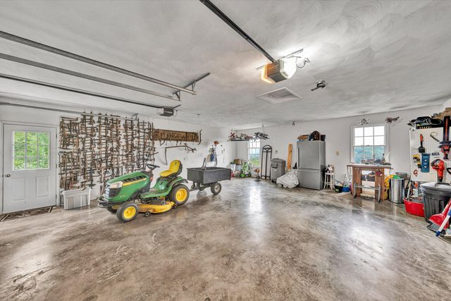 3281 Springwood RD, Fincastle, VA 24090