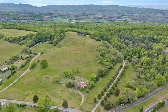 3281 Springwood RD, Fincastle, VA 24090