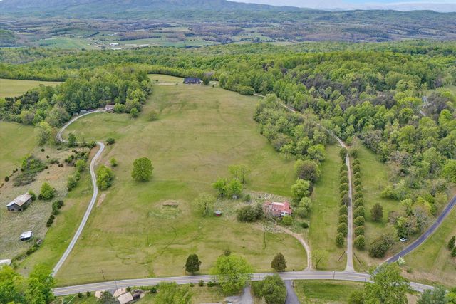 3281 Springwood RD, Fincastle, VA 24090