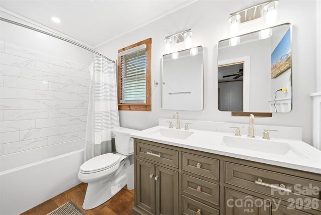 7495 Laurel Street, Collettsville, NC 28611