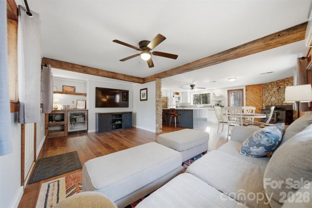 7495 Laurel Street, Collettsville, NC 28611