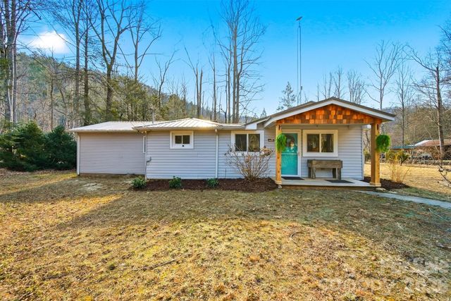 7495 Laurel Street, Collettsville, NC 28611