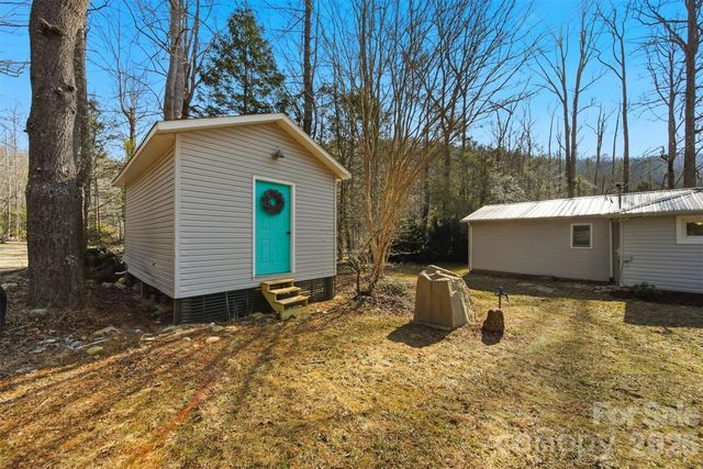 7495 Laurel Street, Collettsville, NC 28611