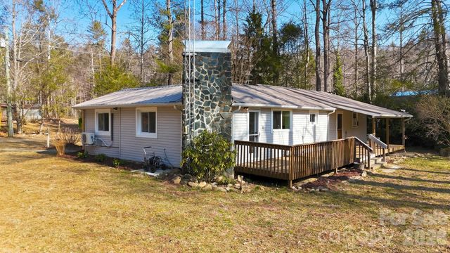 7495 Laurel Street, Collettsville, NC 28611