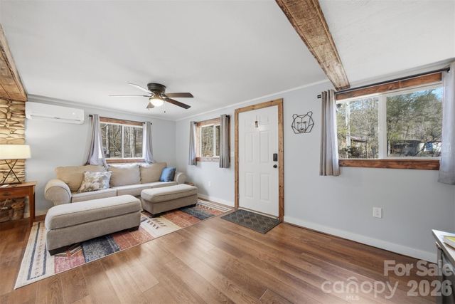 7495 Laurel Street, Collettsville, NC 28611