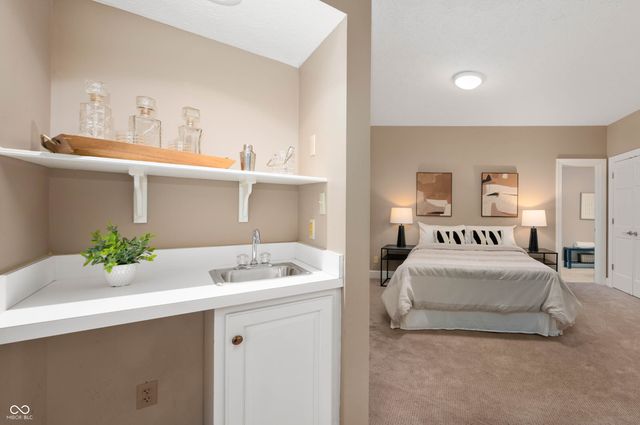 10919 Running Tide Court, Indianapolis, IN 46236