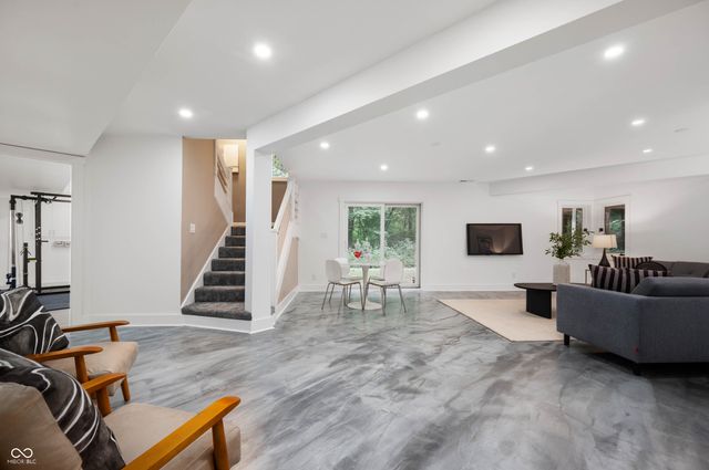 10919 Running Tide Court, Indianapolis, IN 46236