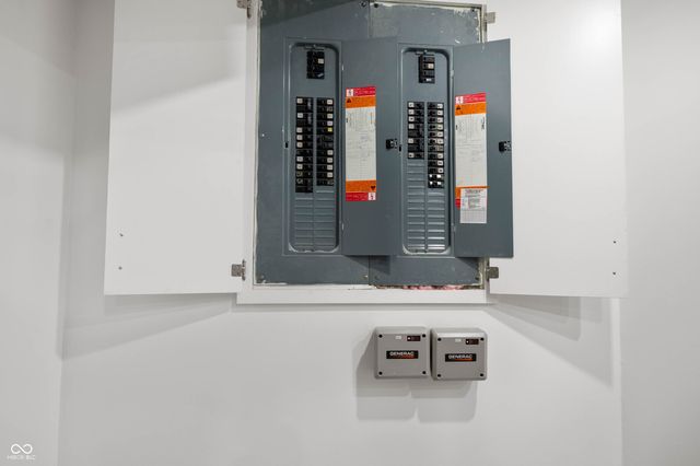 10919 Running Tide Court, Indianapolis, IN 46236