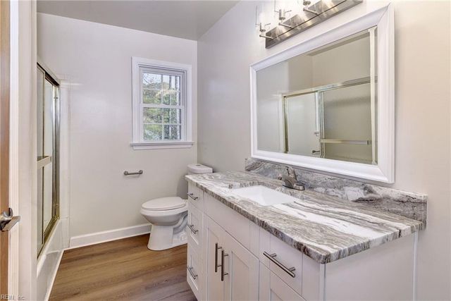 111 Lakeview DR, Yorktown, VA 23692