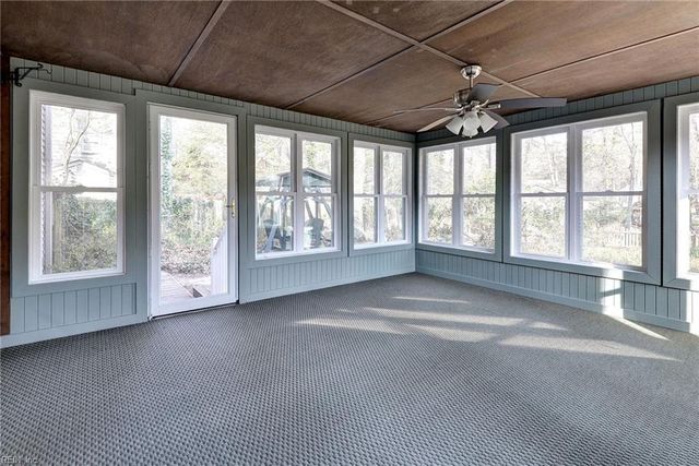 111 Lakeview DR, Yorktown, VA 23692