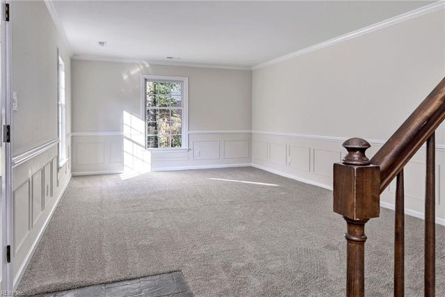 111 Lakeview DR, Yorktown, VA 23692