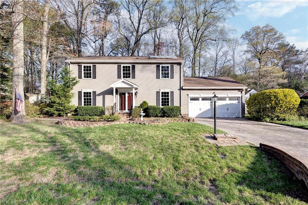 111 Lakeview DR, Yorktown, VA 23692