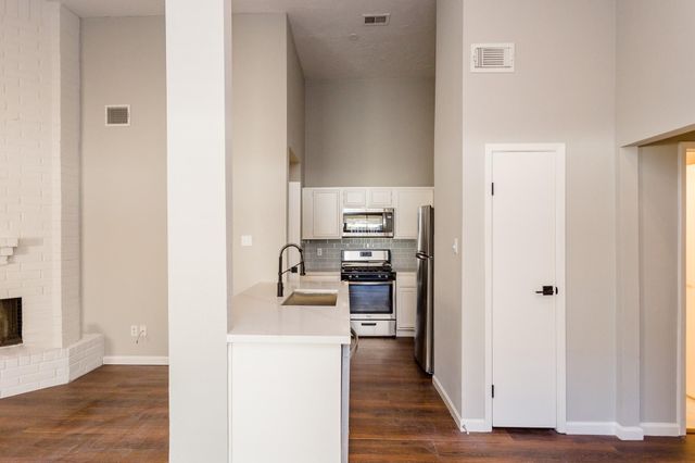 5115 Beaverhollow Drive, Houston, TX 77084