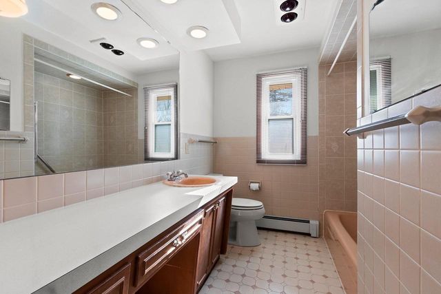 1491 SHAWANO AVENUE, Green Bay, WI 54303