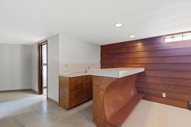 1491 SHAWANO AVENUE, Green Bay, WI 54303