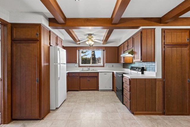 1491 SHAWANO AVENUE, Green Bay, WI 54303