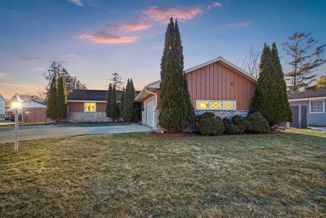 1491 SHAWANO AVENUE, Green Bay, WI 54303