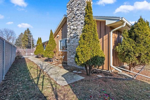 1491 SHAWANO AVENUE, Green Bay, WI 54303