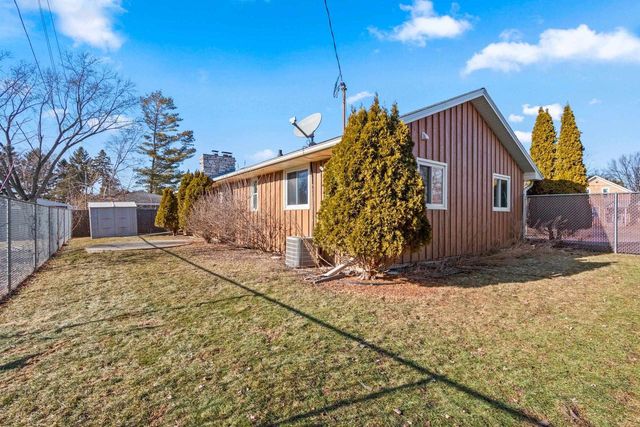 1491 SHAWANO AVENUE, Green Bay, WI 54303