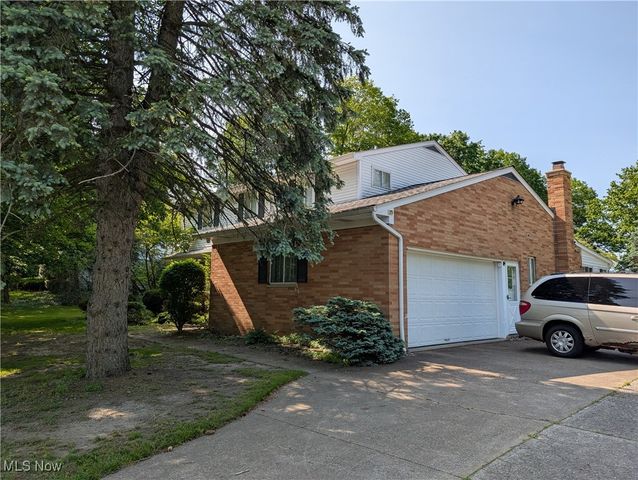 24500 Westwood Road, Westlake, OH 44145