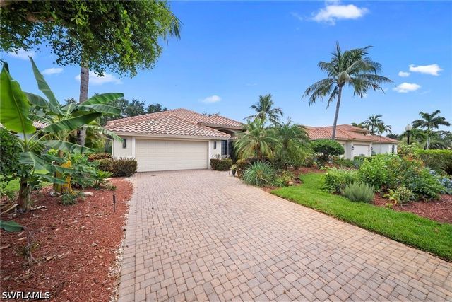 955 Tivoli CT, Naples, FL 34104