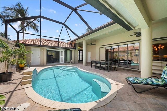 955 Tivoli CT, Naples, FL 34104