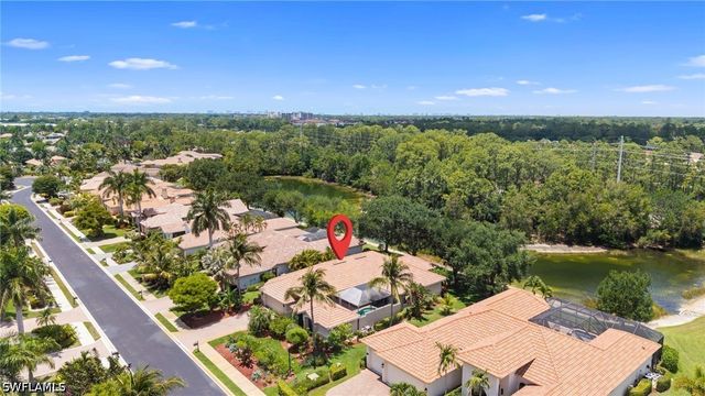 955 Tivoli CT, Naples, FL 34104