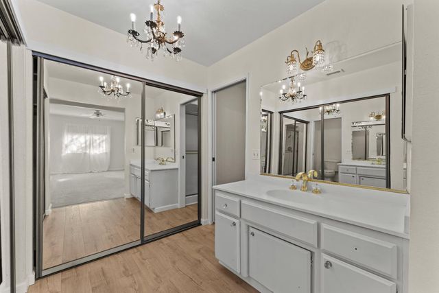 8031 La Riviera Dr, Sacramento, CA 95826