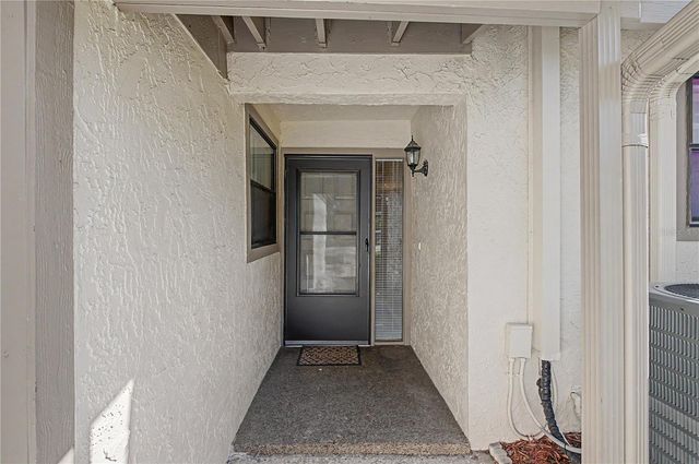 1302 GOLFVIEW DRIVE, Tarpon Springs, FL 34689