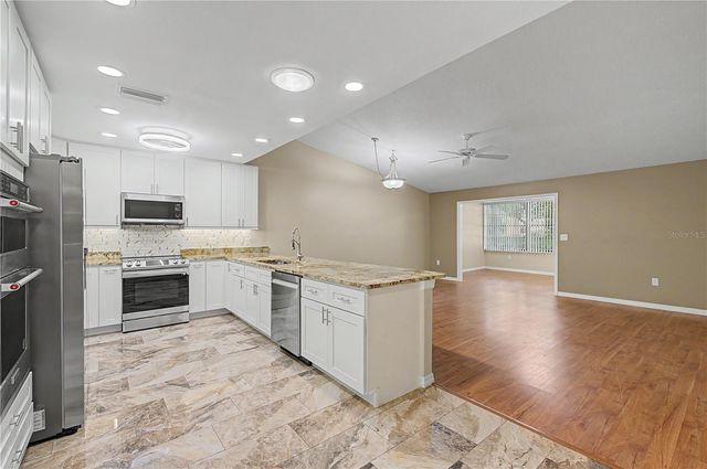 1302 GOLFVIEW DRIVE, Tarpon Springs, FL 34689