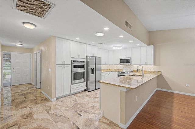 1302 GOLFVIEW DRIVE, Tarpon Springs, FL 34689