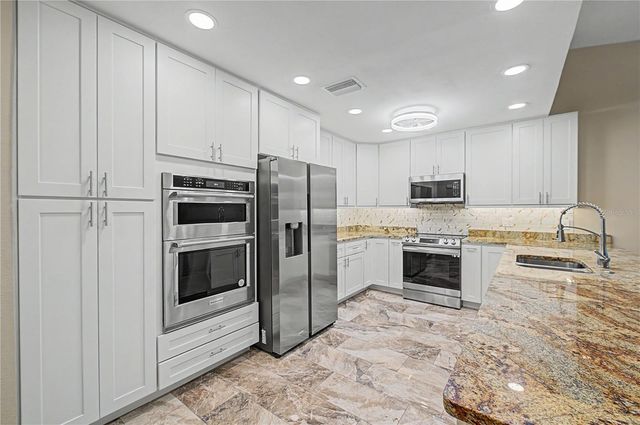 1302 GOLFVIEW DRIVE, Tarpon Springs, FL 34689