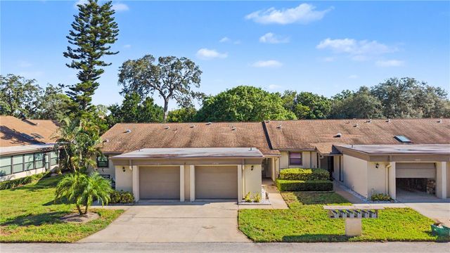1302 GOLFVIEW DRIVE, Tarpon Springs, FL 34689