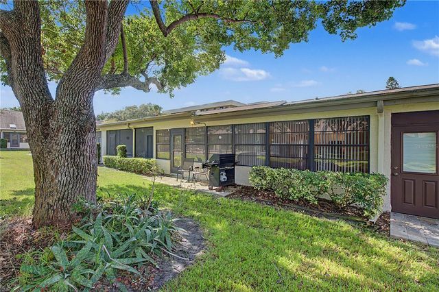 1302 GOLFVIEW DRIVE, Tarpon Springs, FL 34689