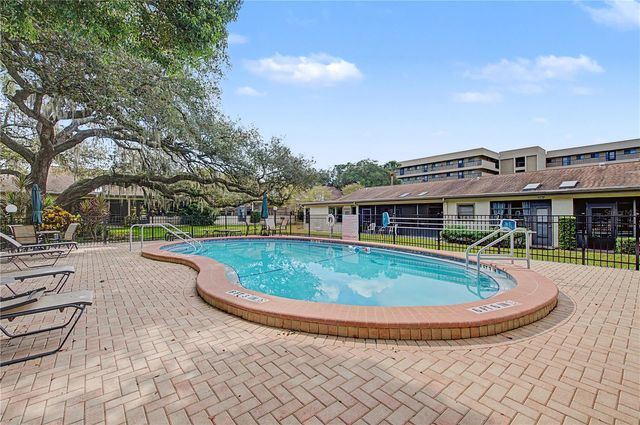 1302 GOLFVIEW DRIVE, Tarpon Springs, FL 34689