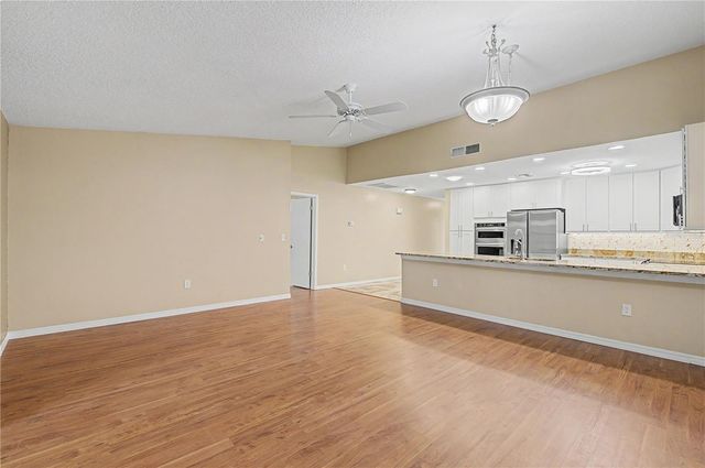 1302 GOLFVIEW DRIVE, Tarpon Springs, FL 34689