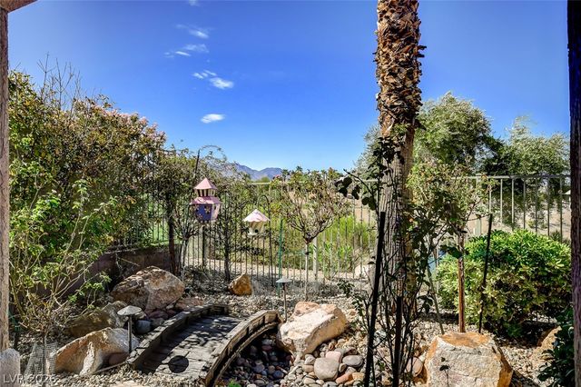10266 Romantico Drive, Las Vegas, NV 89135